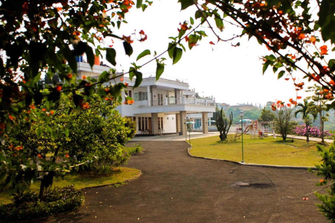Villa Bukit Berkat Bogor Kültér fotó