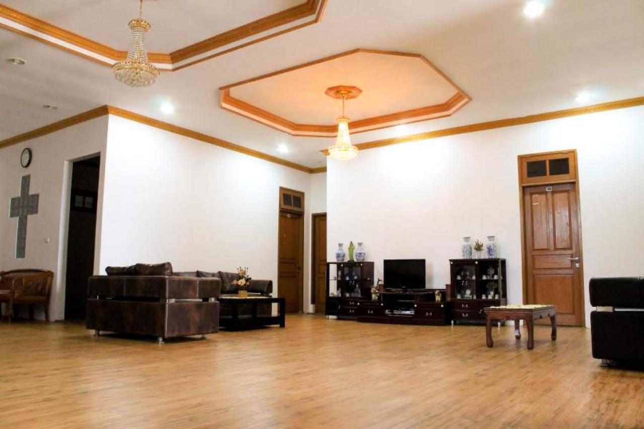 Villa Bukit Berkat Bogor Kültér fotó